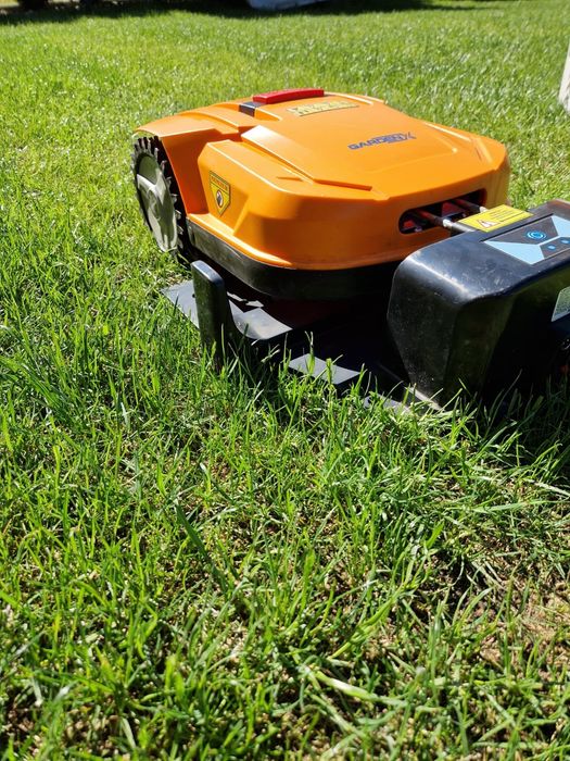 Robot koszący garden H750