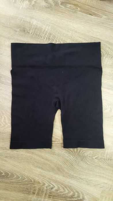 Чорні велосипедки для спорту