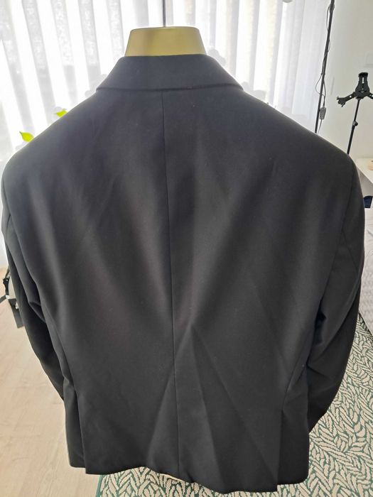 Fato masculino - marca Suits Inc - tamanho 40 (Slim fit)