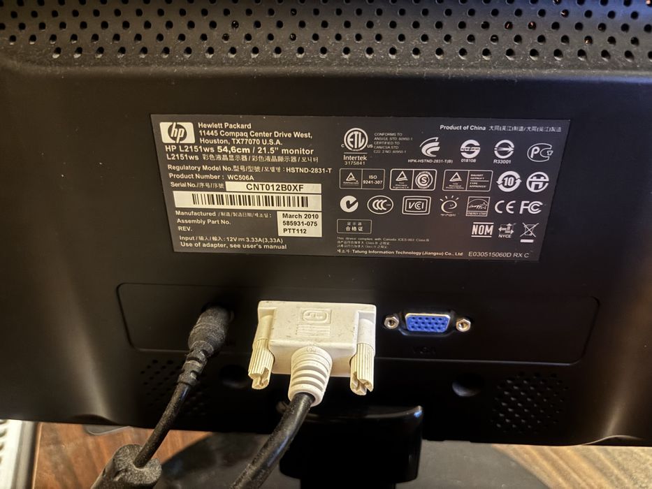 Zestaw komputer monitor klawiatura myszka