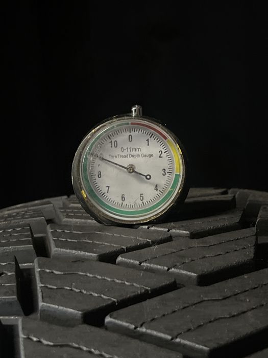 *Opony bridgestone 225/65/17C para