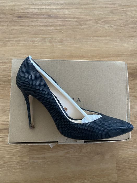 Sapatos de pele Zara