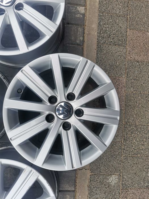 Felgi VW GOLF VII Jetta Touran Passat 6.5Jx15H2 5x112 ET50