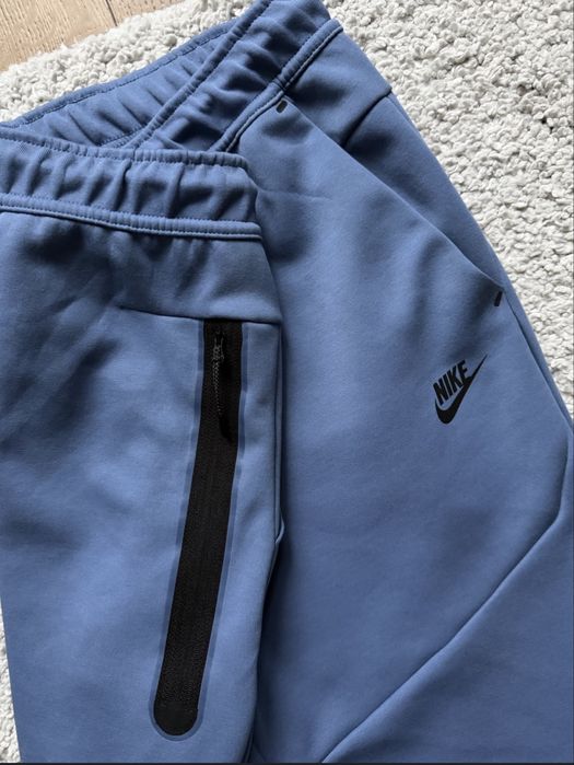 Штани Nike Tech Fleece. XL