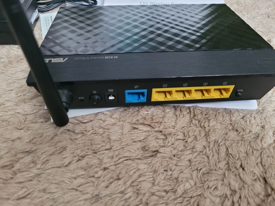 Router Asus  RT-N10E