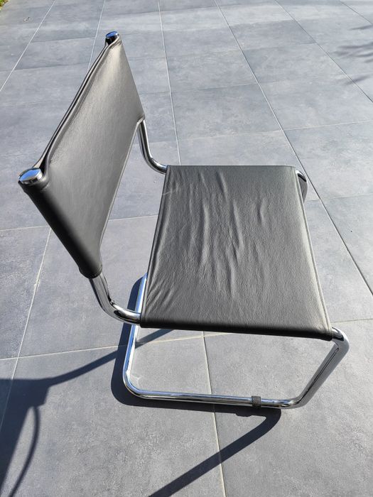 4 Cadeiras AREA Novas em PELE