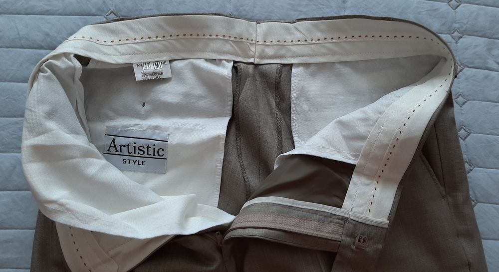 Новый мужской костюм двойка р. 50.