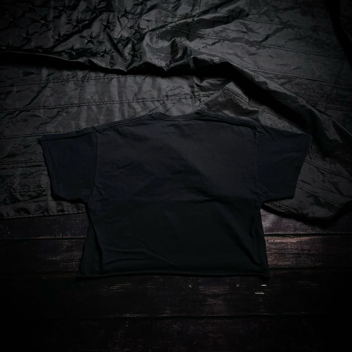 Gildan Pink Floyd “The Dark Side of the Moon” Cropped T-shirt
