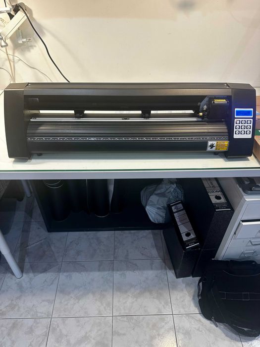 Plotter De Corte Profissional 720 Mm Com Suporte E Lcd Compatível Com Signmaster Tekmaquinas