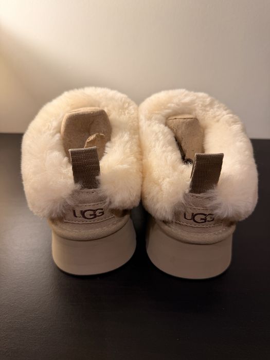Pantufas Ugg bege