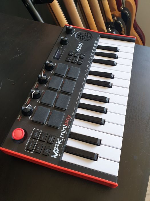 AKAI MPK Miniplay