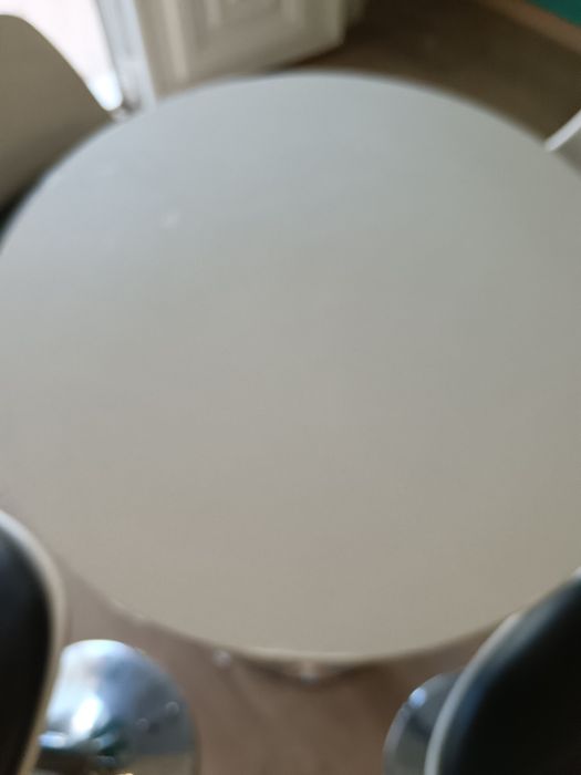 Conjunto de mesa e cadeiras bar