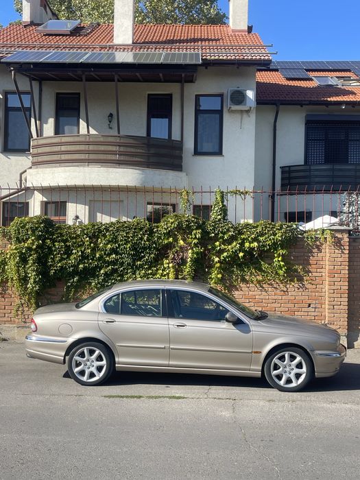 Продам Jaguar X tape