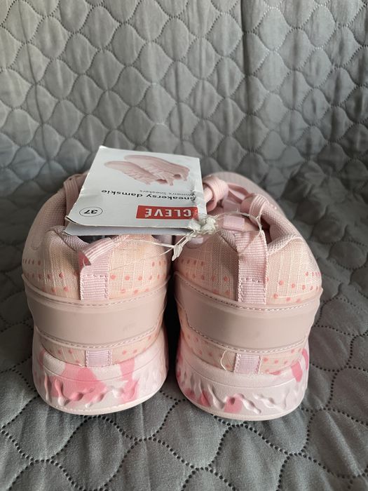 Sneakersy damskie nowe Clevé
