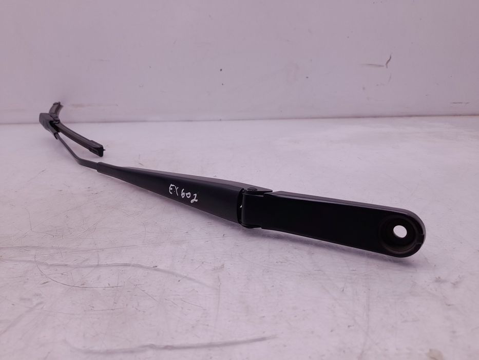 Haste / braço de escova limpa vidros frente direita AUDI A1 (8X1, 8XK)