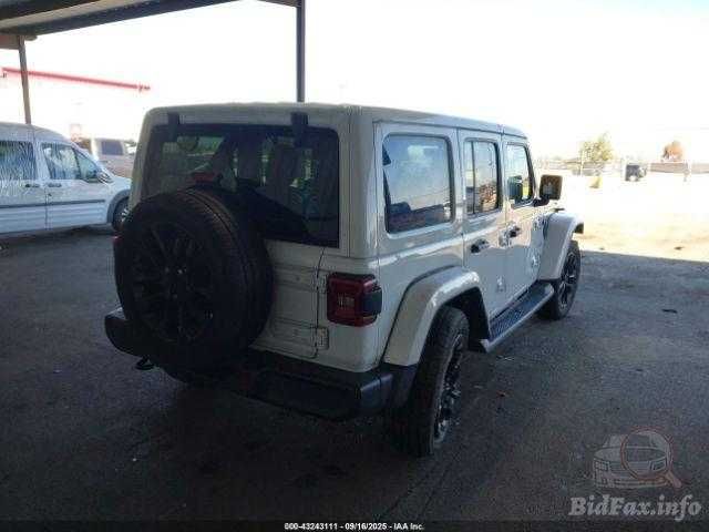 Jeep Wrangler 4Xe кузов, авторозборка