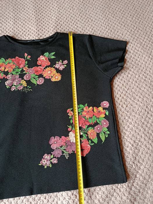 Bluzka czarna kwiety zara L