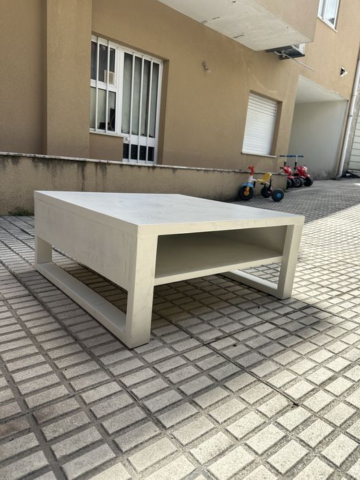 Mesa em microcimento