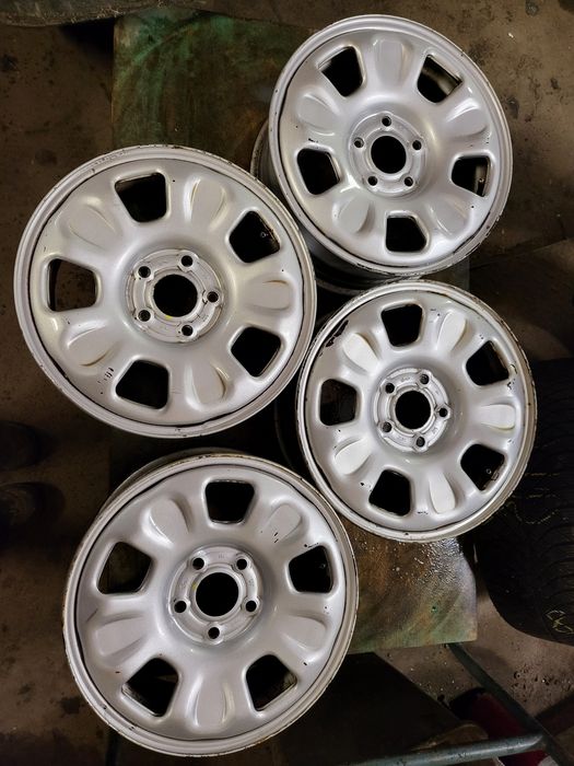 Felgi 16 Dacia Duster Renault 5x114,3 ET50 Oryginalne