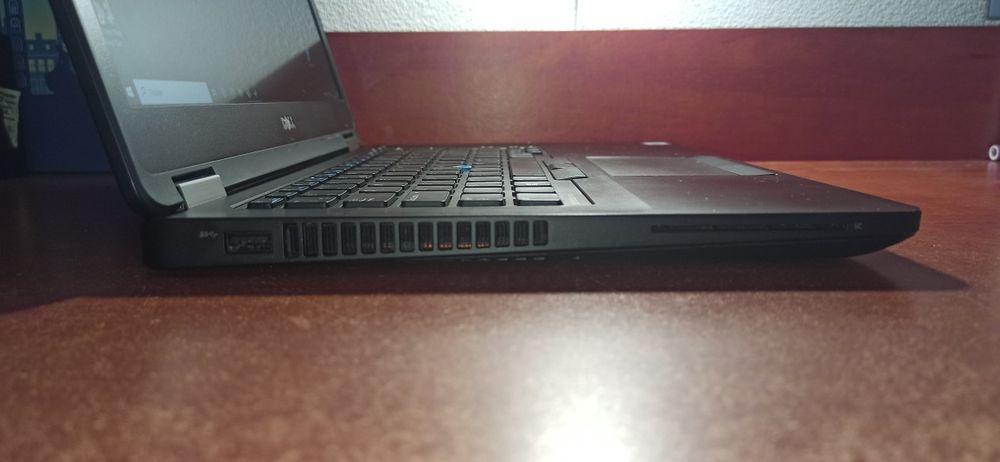 Ноутбук Dell Latitude E5470
