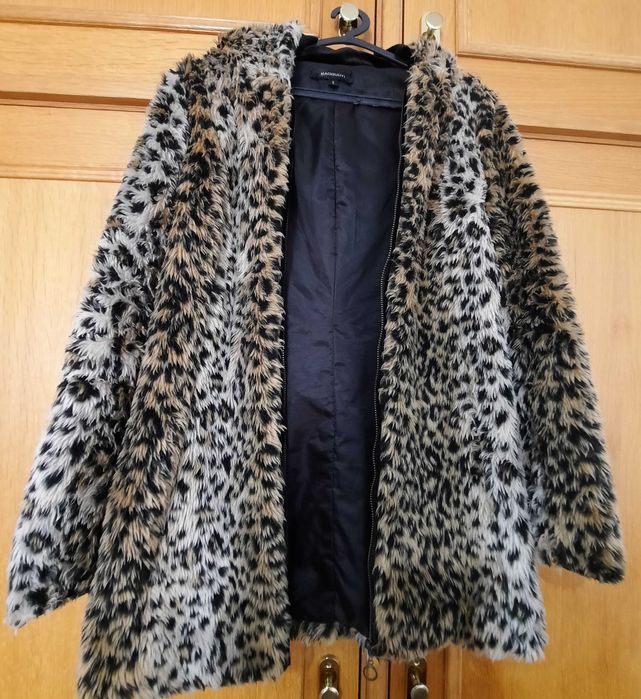 Casaco de pêlo animal print