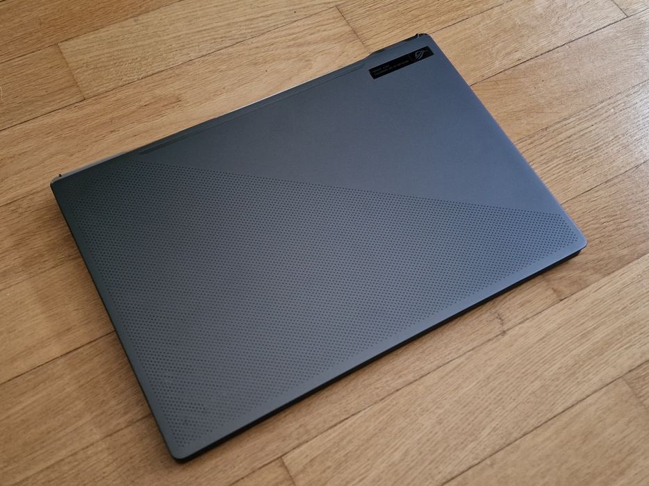 ASUS ROG Zephyrus G15 / RTX 3070 / Ryzen 7 / 16GB / 1.5TB