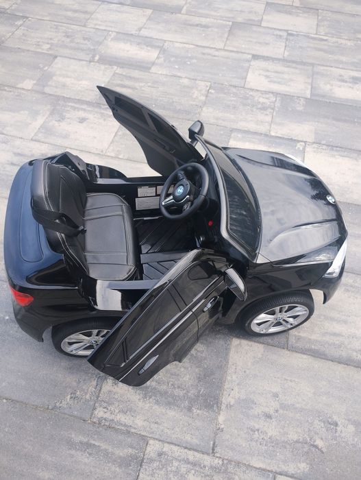 Dziecięcy samochód elektryczny Ramiz BMW X6M, stan bardzo dobry