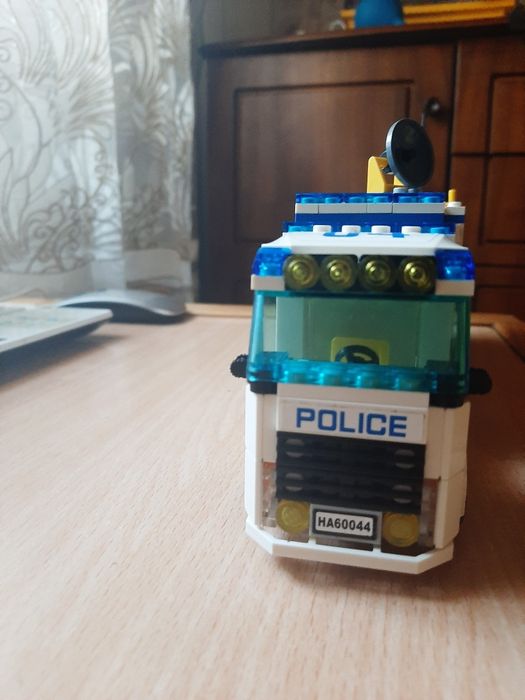 Лего оригинал 60044