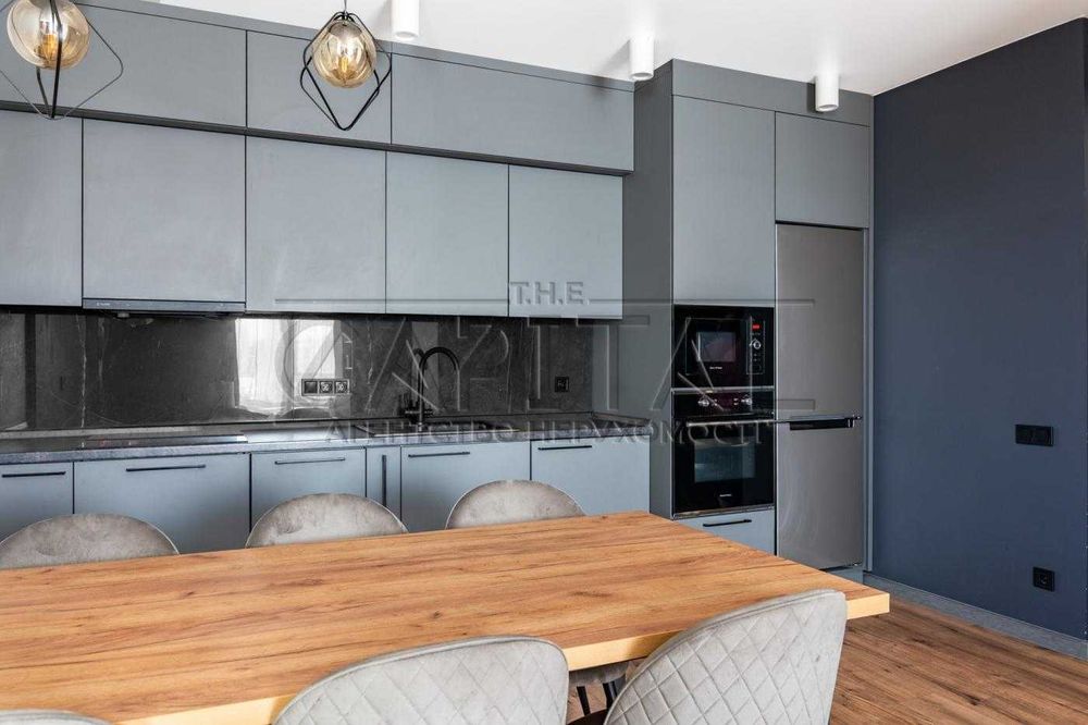 Apartment in Kyiv - View 2