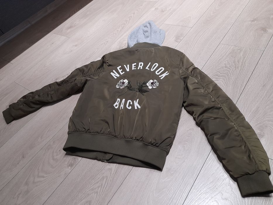 Bomberka z kapturem 170