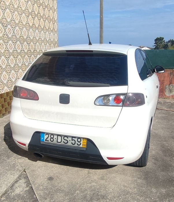 SEAT Ibiza 1.4 TDI 2007 com 240 mil kms