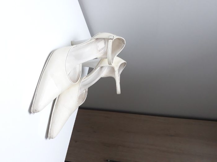 eleganckie buty ślubne białe stan bardzo dobry r.38