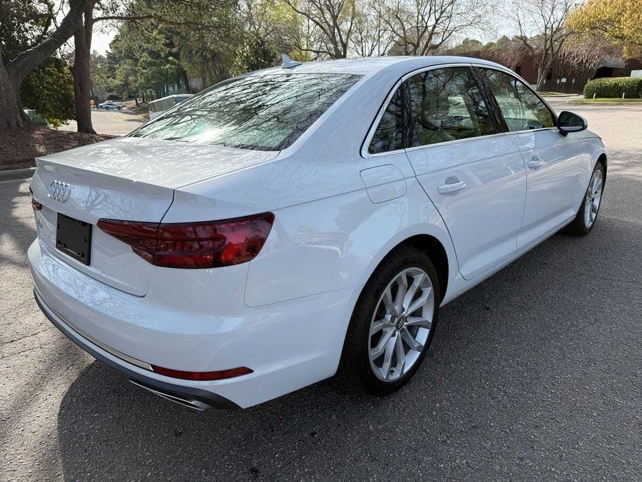 Audi A4      2019