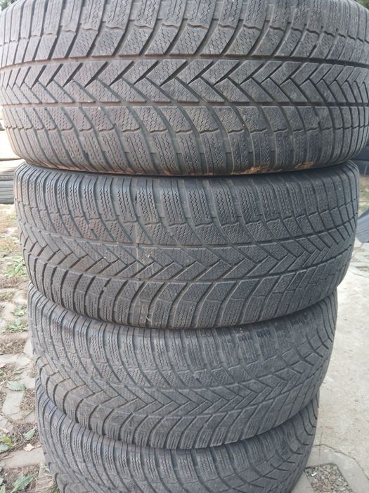 4 Opony zimowe 235/55r19 BRIDGESTONE 2023r