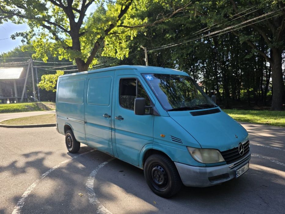 Mersedes sprinter 208