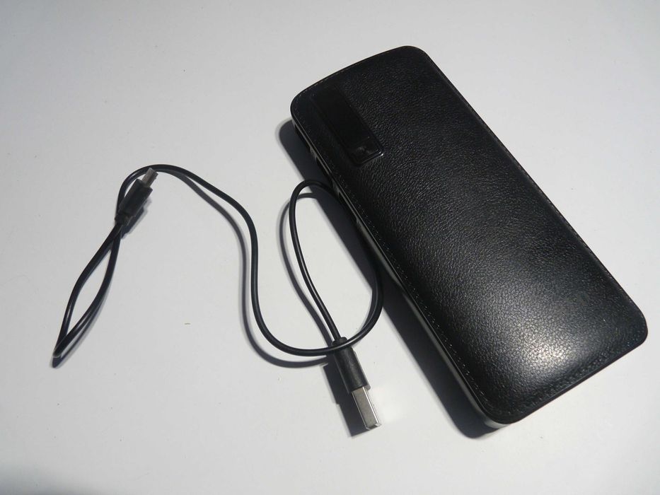 13.powerbenk Elwood 20000mAh