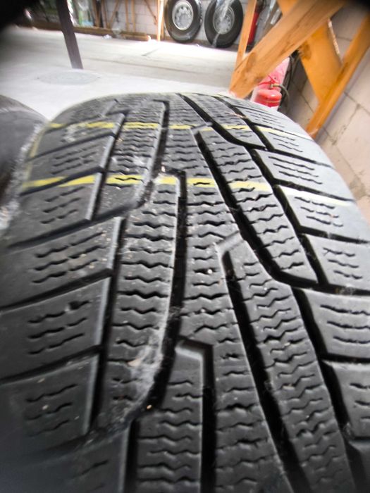 Зимняя резина б/у 225/50/R17 KUMHO AZEN