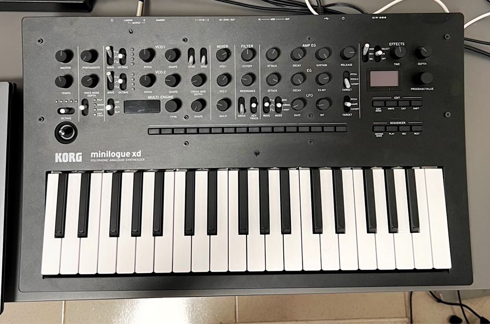 Korg Minilogue XD - Sintetizador