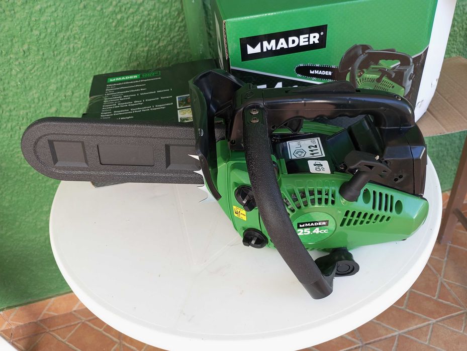 Motoserra podadora Mader