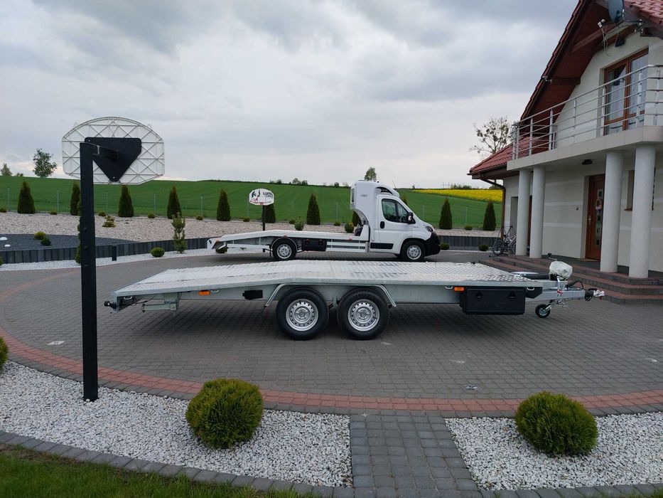 Pomoc drogowa holowanie laweta