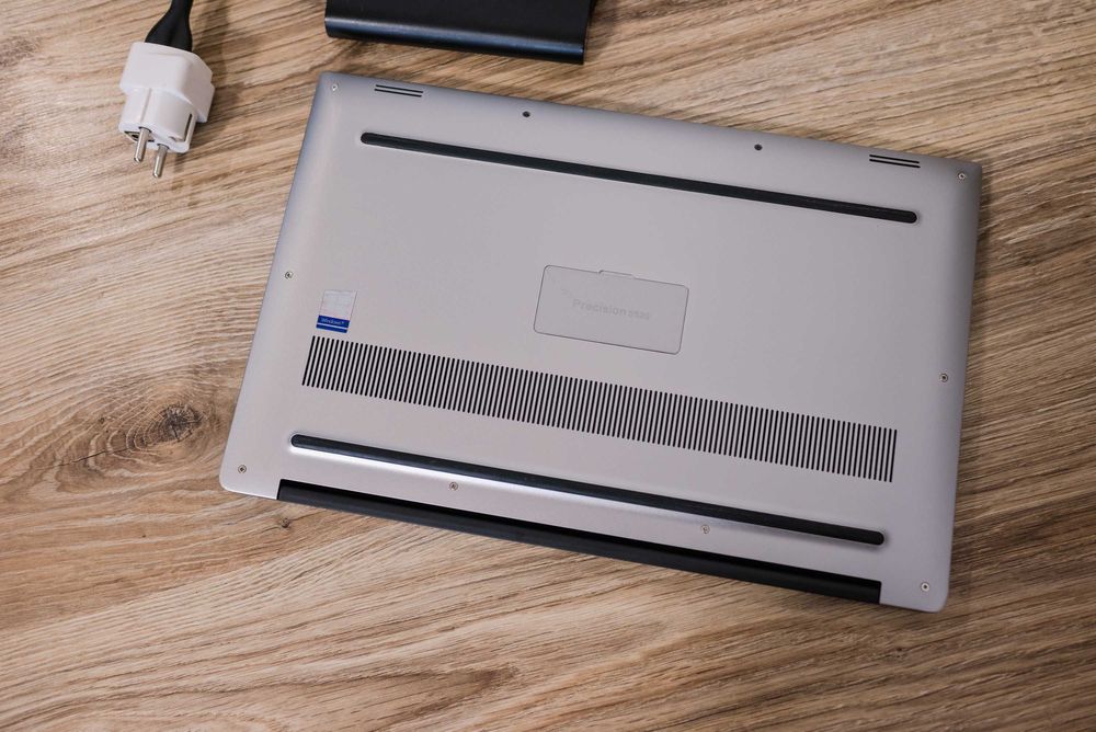 Dell Preсision 5520 IPS FHD 15.6 Xeon E3-i7/16Gb/256Gb/ відеокарта 4gb
