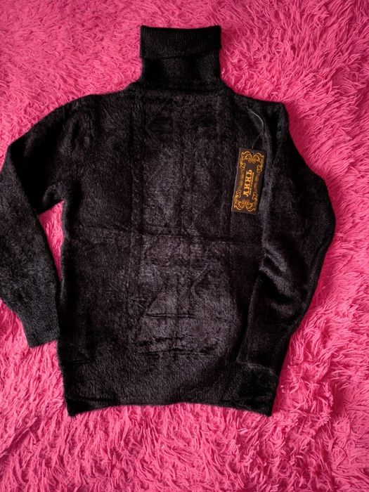 Кофтинка нова.Дуже тепла .Розмір 44- 46.