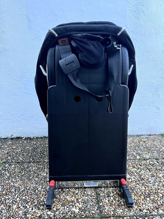 2 Cadeiras bebé Chico para automóvel com ISOFIX 8-18Kg