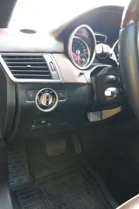 Mercedes-Benz GL-Class 2013 VIN WDC1668731A242534 фото оголошення 3 з 24