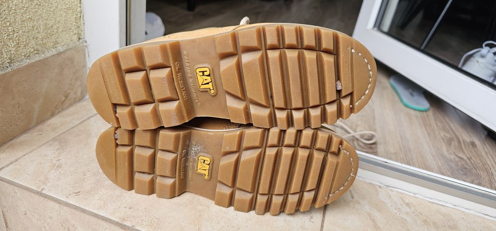 CAT buty skórzane damskie rozmiar 38 wkładka 23,5cm