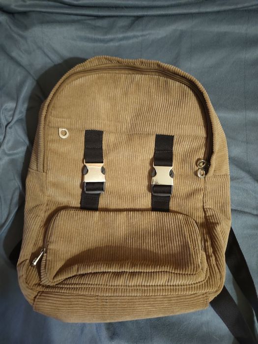 вельветовый вместительный рюкзак