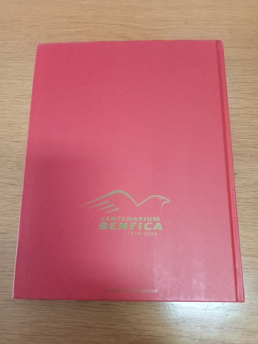 Livro 100 anos de lenda Benfica