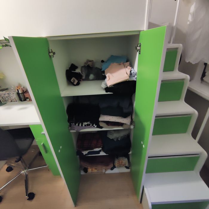 Łóżko piętrowe  z szafą