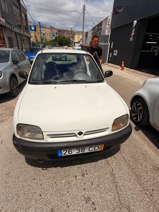 Nissan micra de 93.
