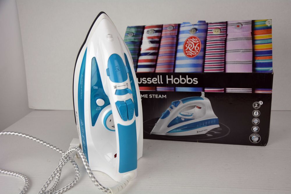 Żelazko Russell Hobbs 20562,-56, 2600 W z plamką na stopce